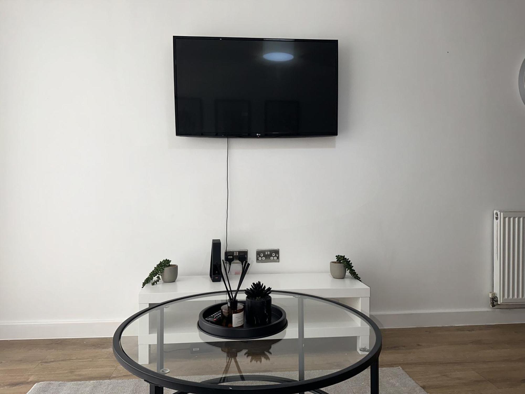 شقة Luxury - Smart Tv - Fast Wifi - Near Utilitia Arena & Icc برمنغهام المظهر الخارجي الصورة